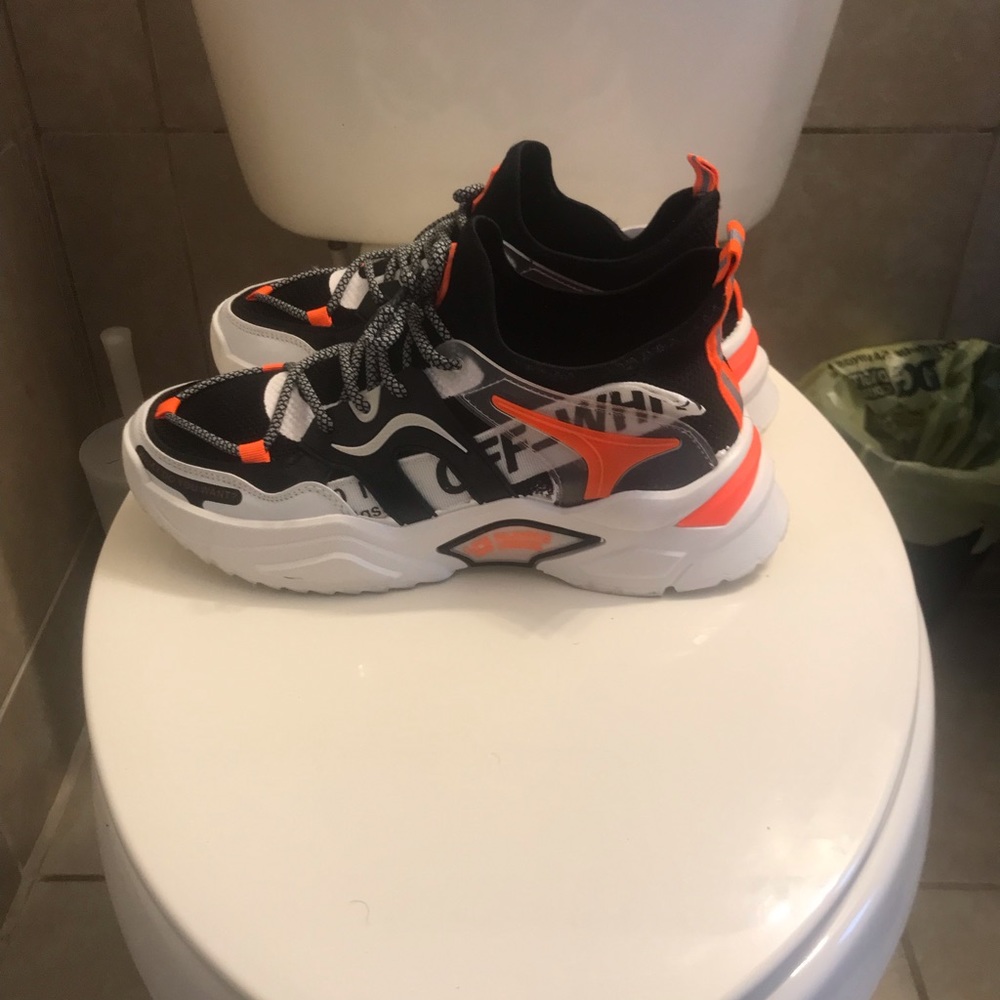 Off-White Runners - Picture 2 of 3